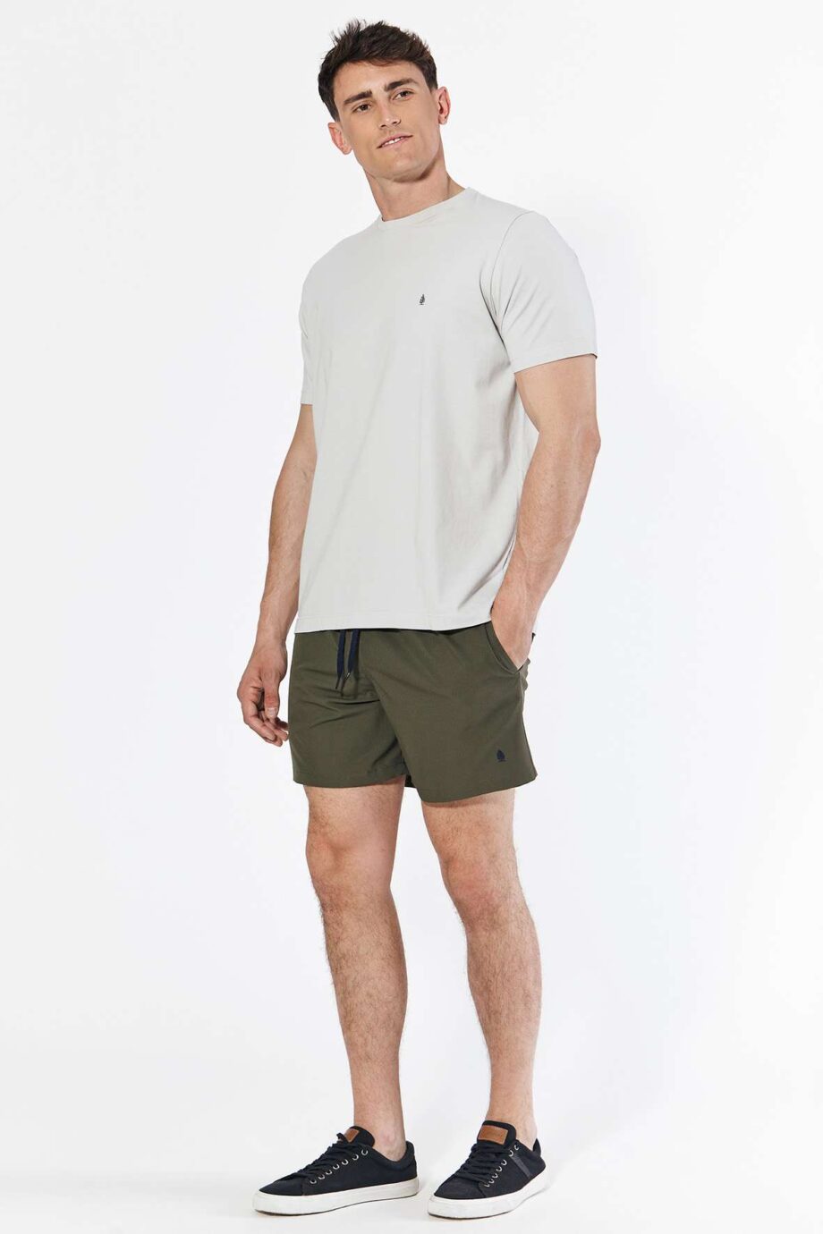 Short liso con cintura a contratono