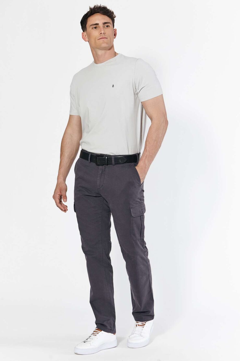 Pantalón cargo de gabardina