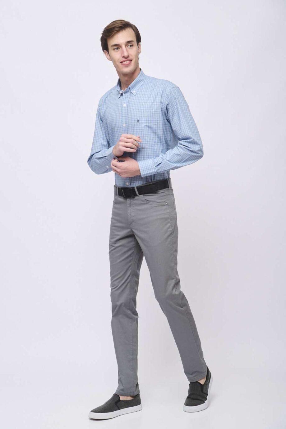 Pantalón corte jean recto de piqué liviano