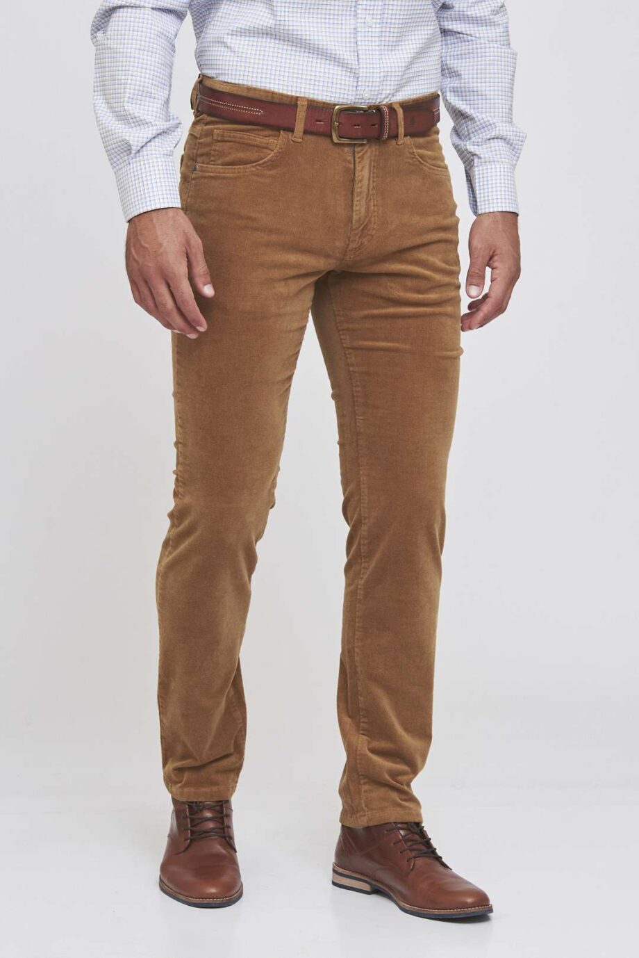Pantalón corte jean de corderoy 21 bastas