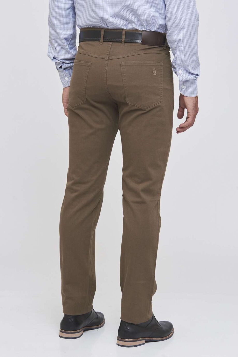 Pantalón corte jean de gabardina cepillada