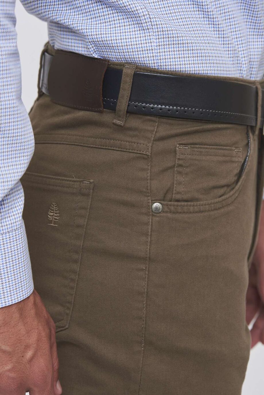 Pantalón corte jean de gabardina cepillada