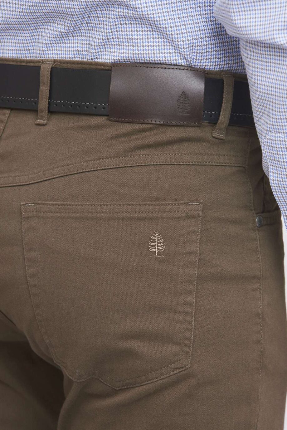 Pantalón corte jean de gabardina cepillada
