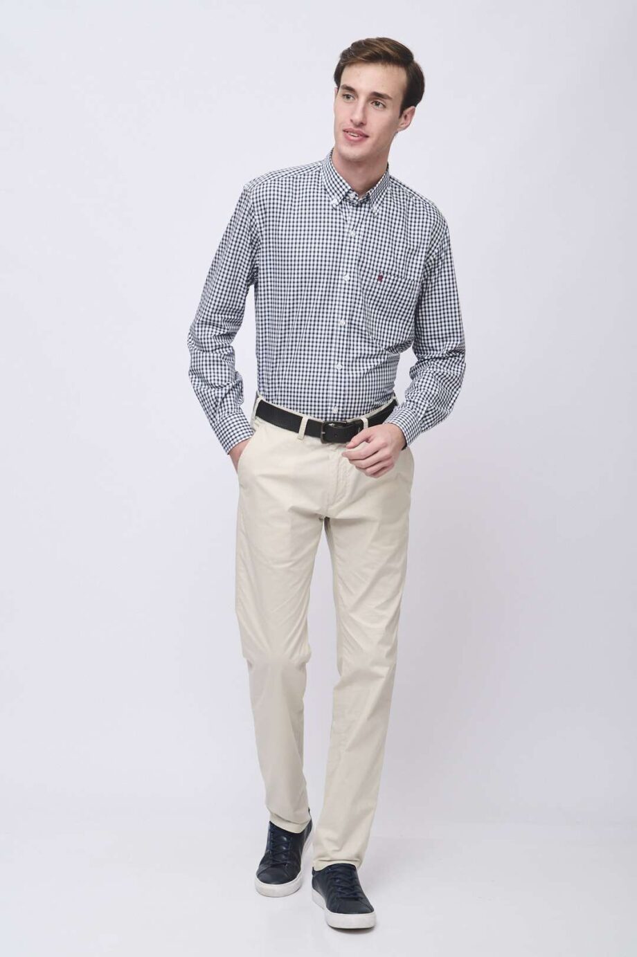 Chino regular de poplín