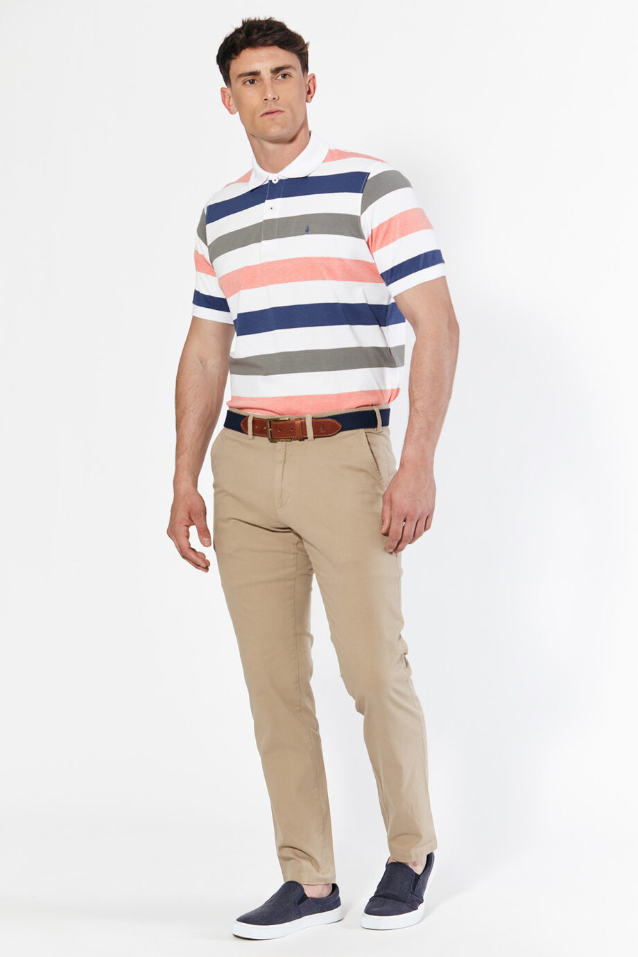 Chino regular fit de gabardina
