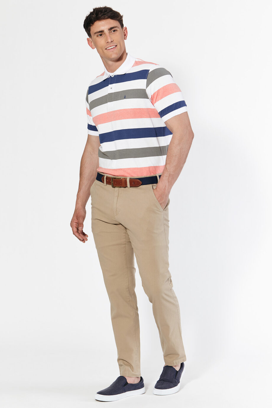 Chino regular fit de gabardina