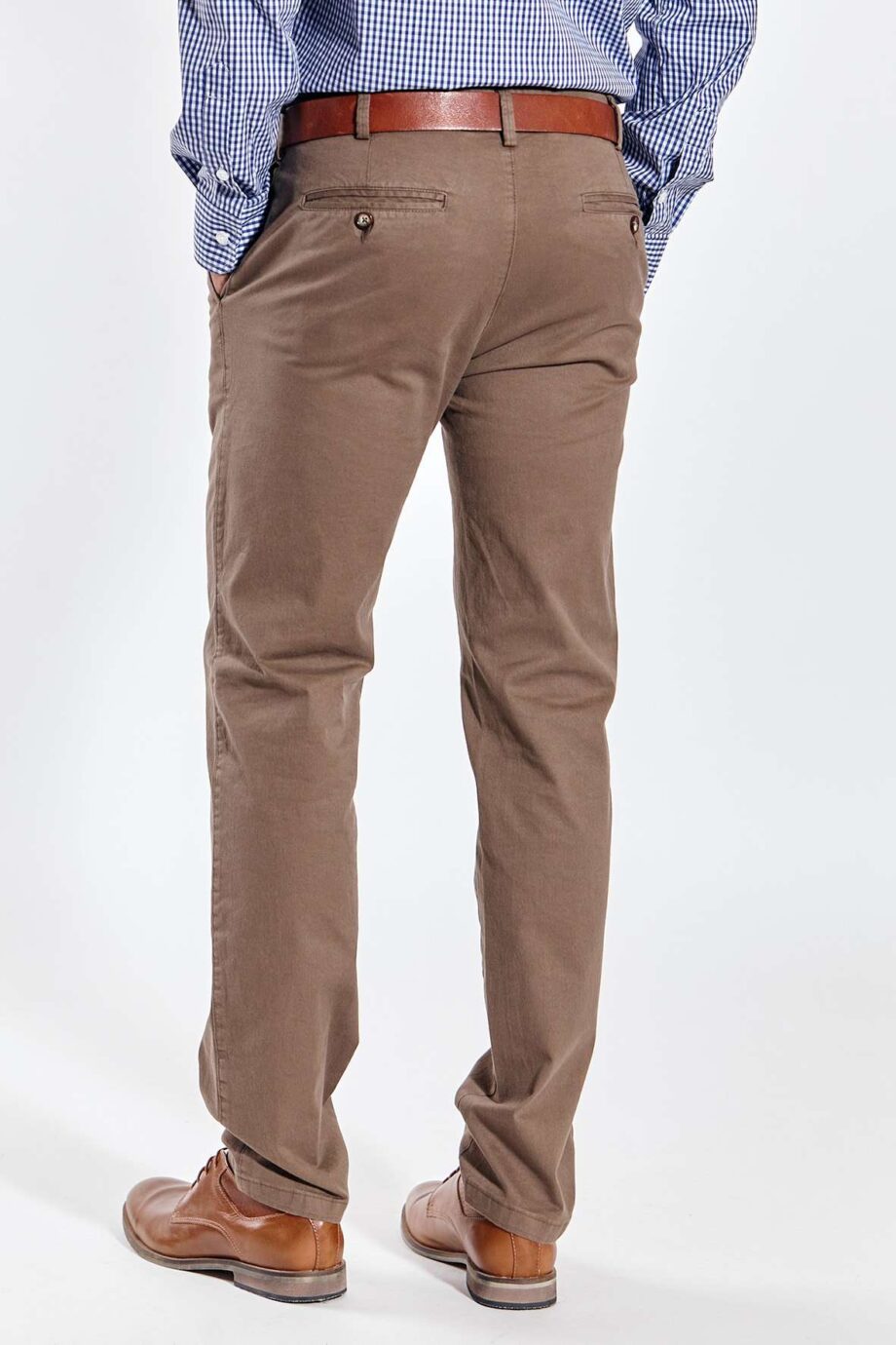 Chino regular fit de gabardina