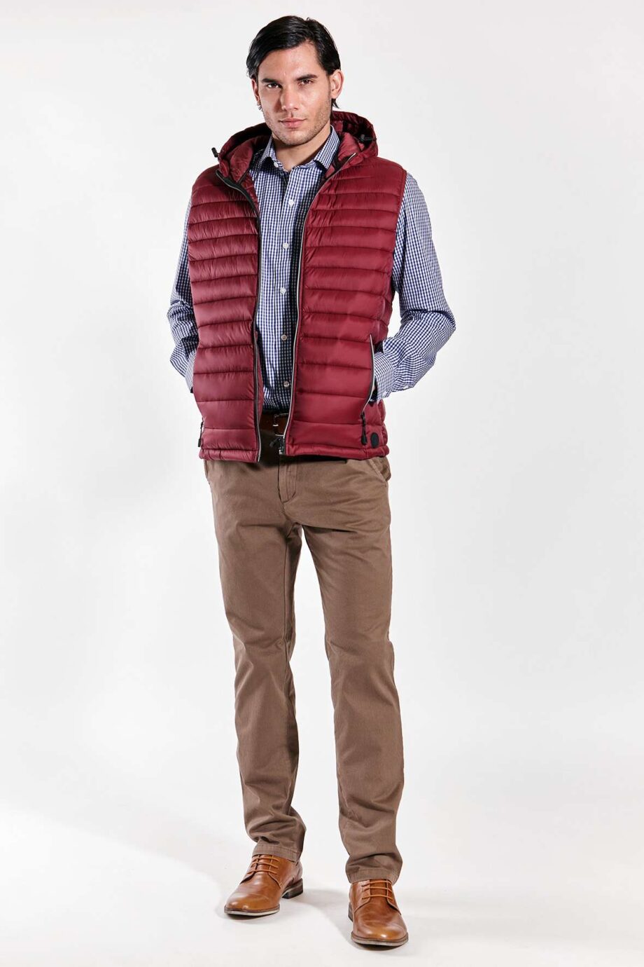 Chino regular fit de gabardina