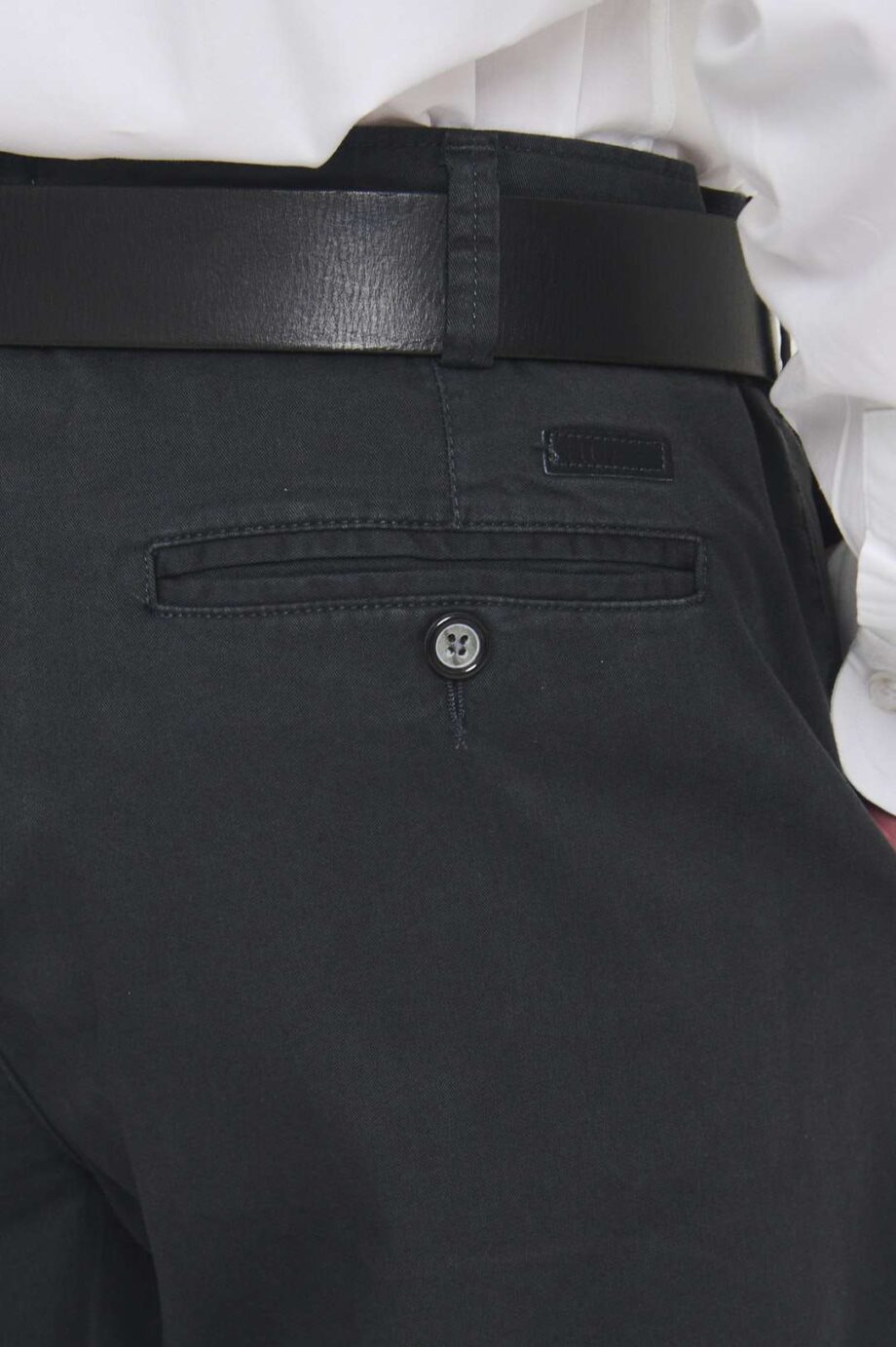 Chino regular fit de gabardina