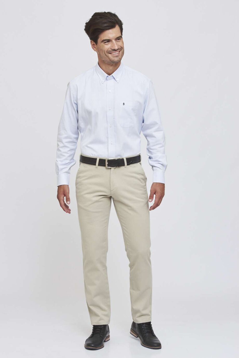 Chino básico de gabardina 100% algodón
