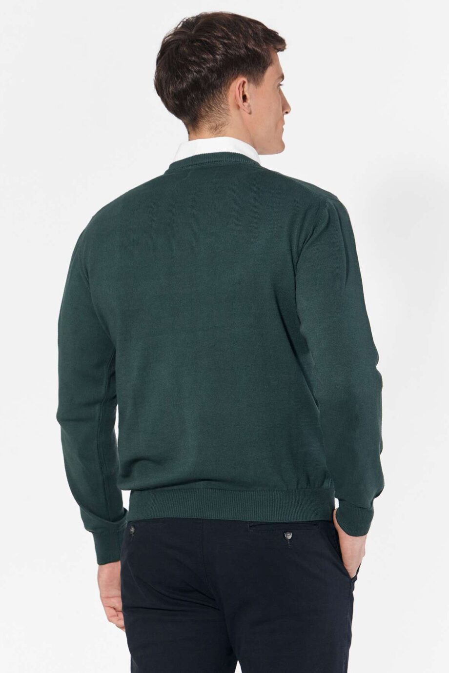 Sweater de hilo escote v