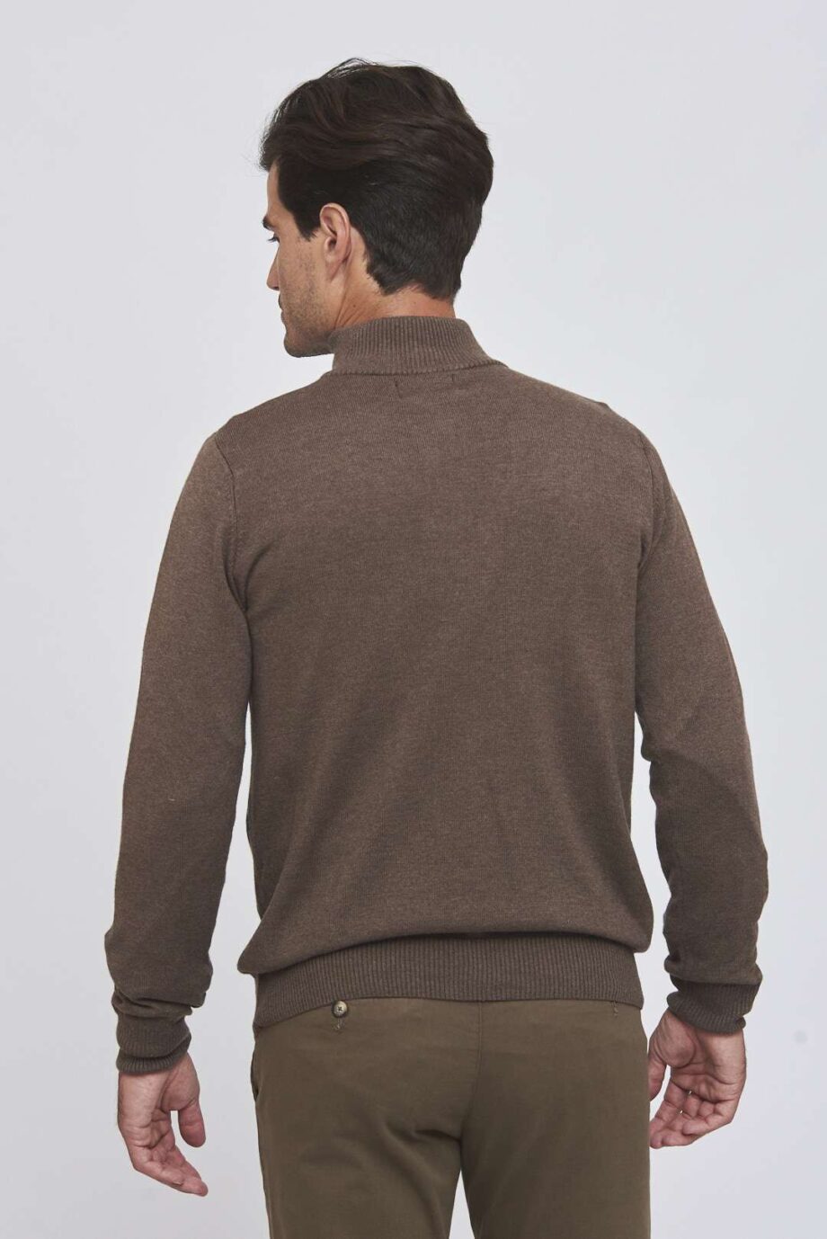 Sweater medio cierre a rayas