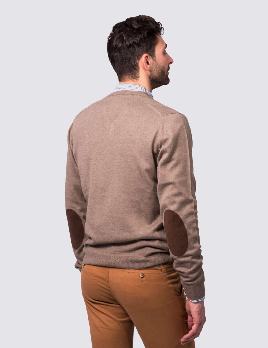 Sweater escote V liso con codera de gamuza de lana liviana