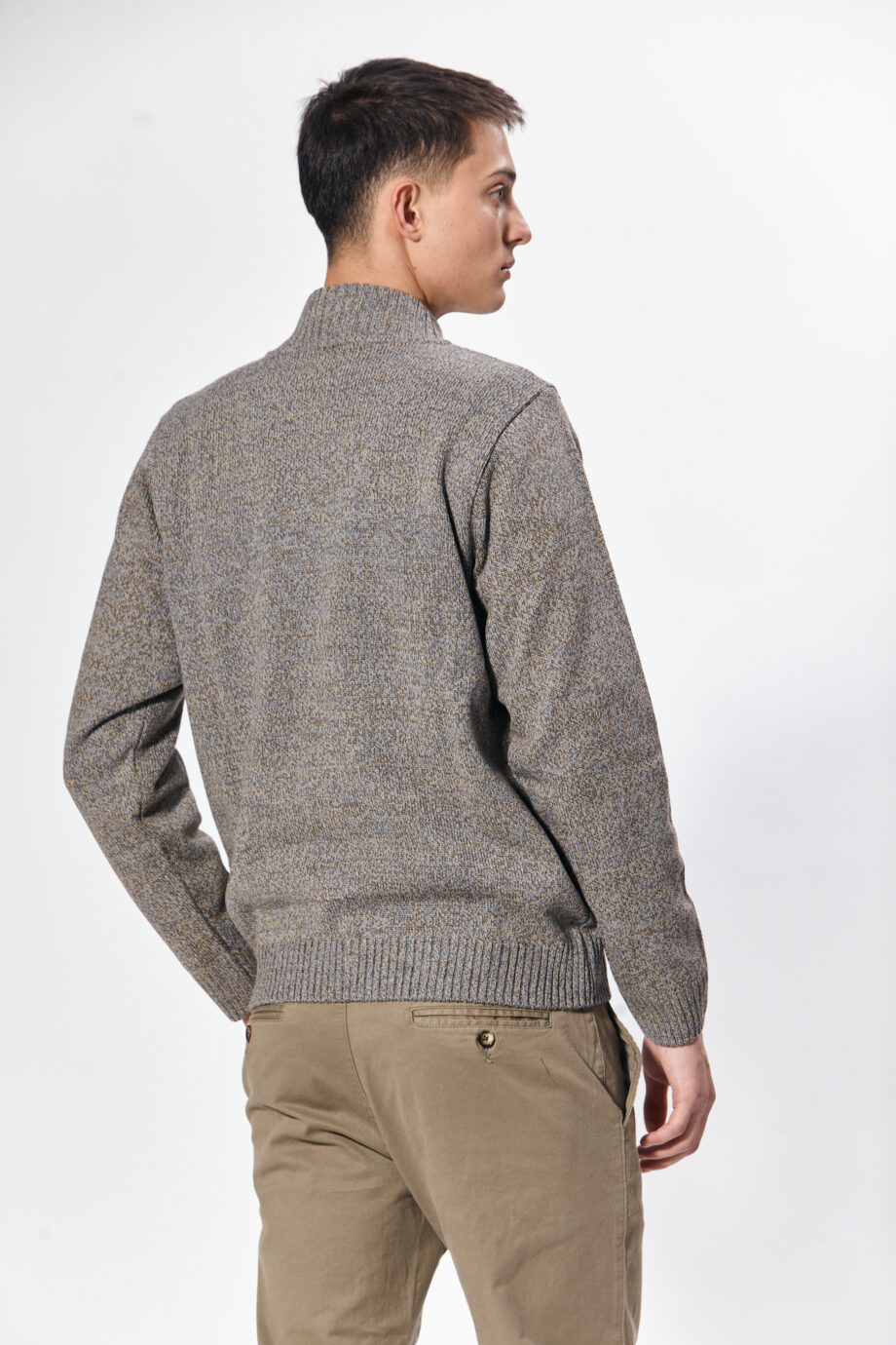 Campera tejida a tres cabos