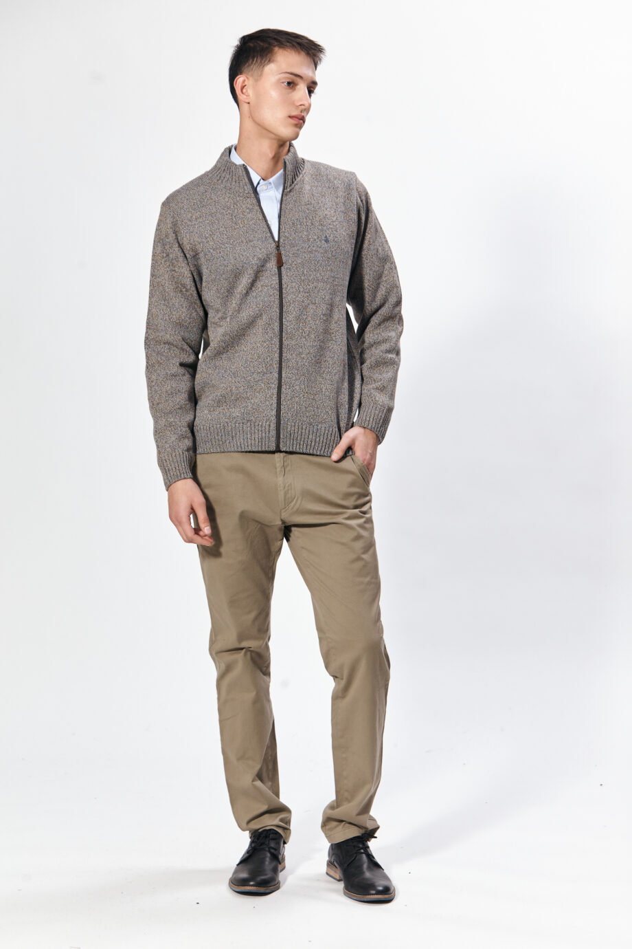Campera tejida a tres cabos