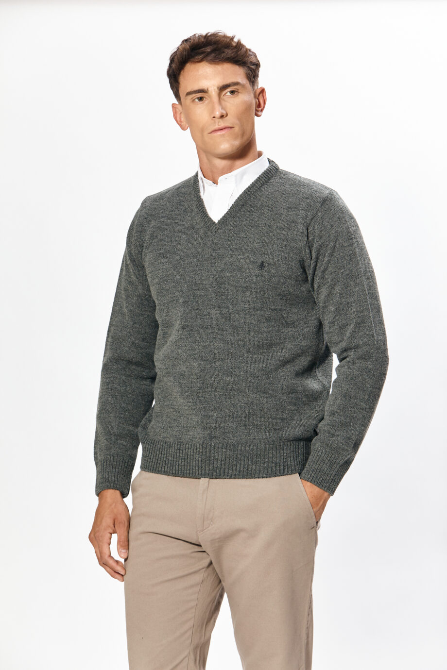 Sweater escote v