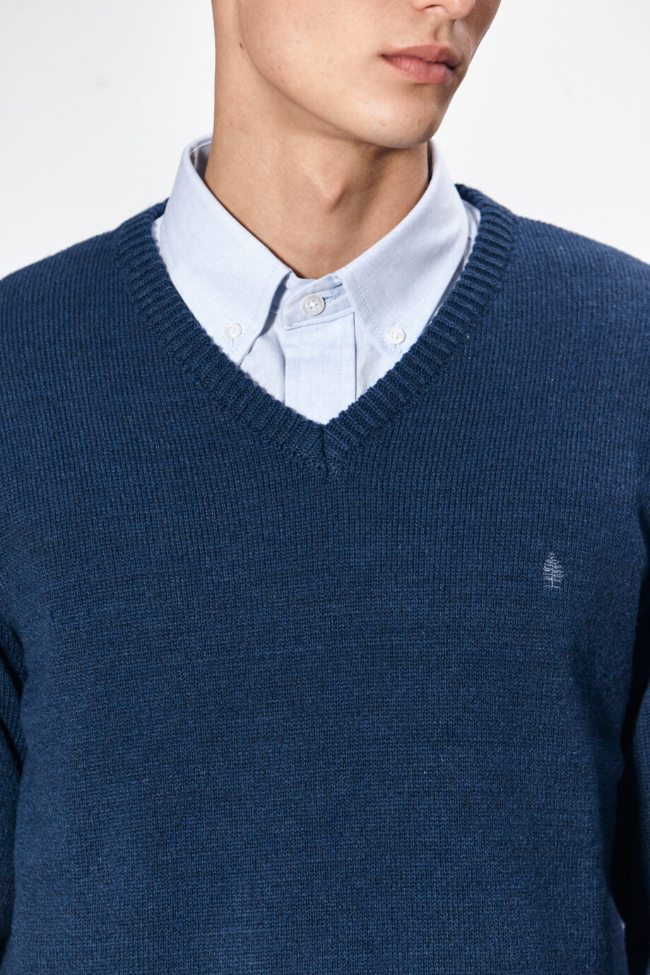 Sweater escote v