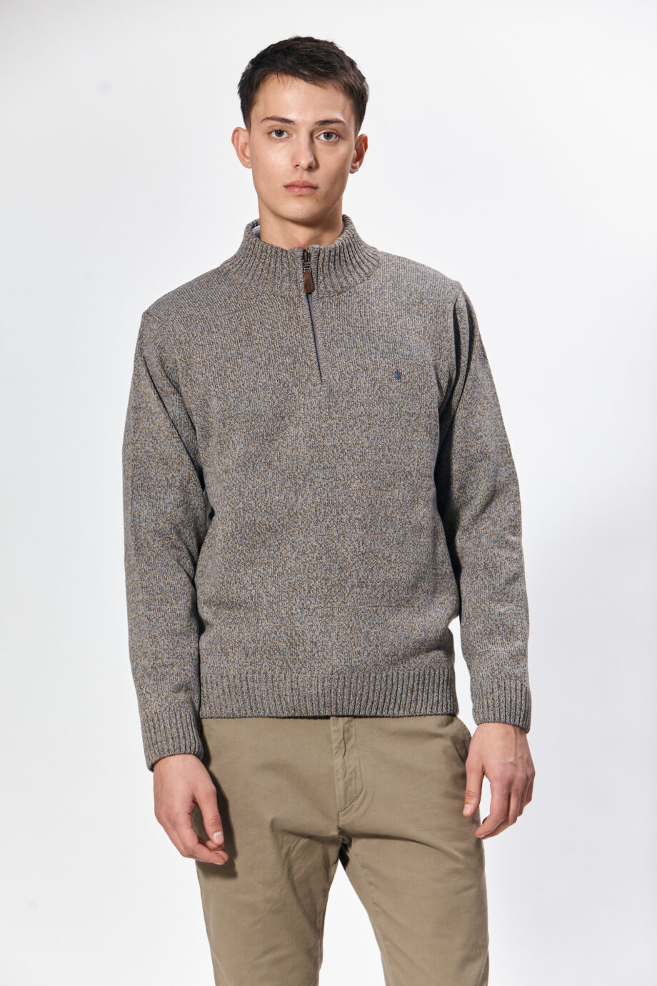 Sweater medio cierre