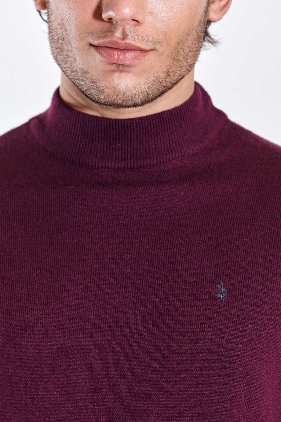 Sweater media polera de lana liviana