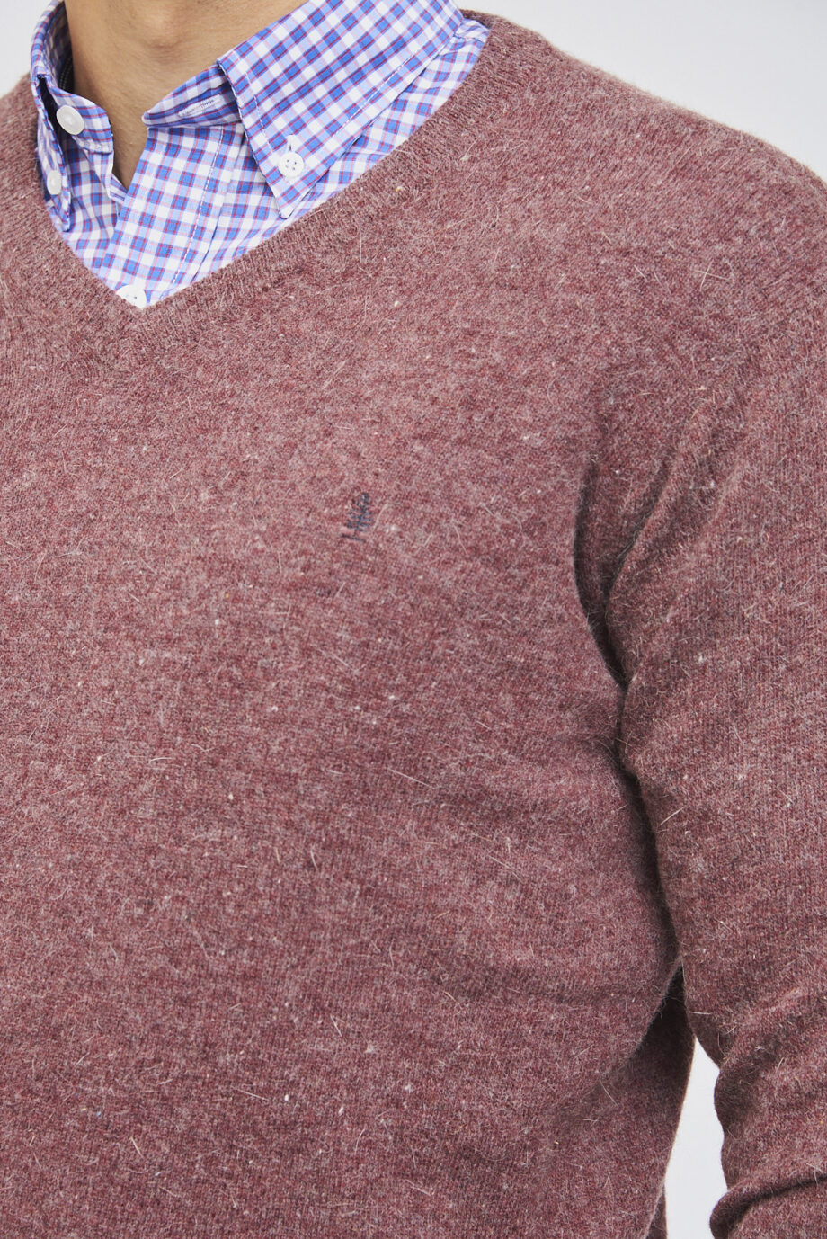 Sweater escote v basico piazza