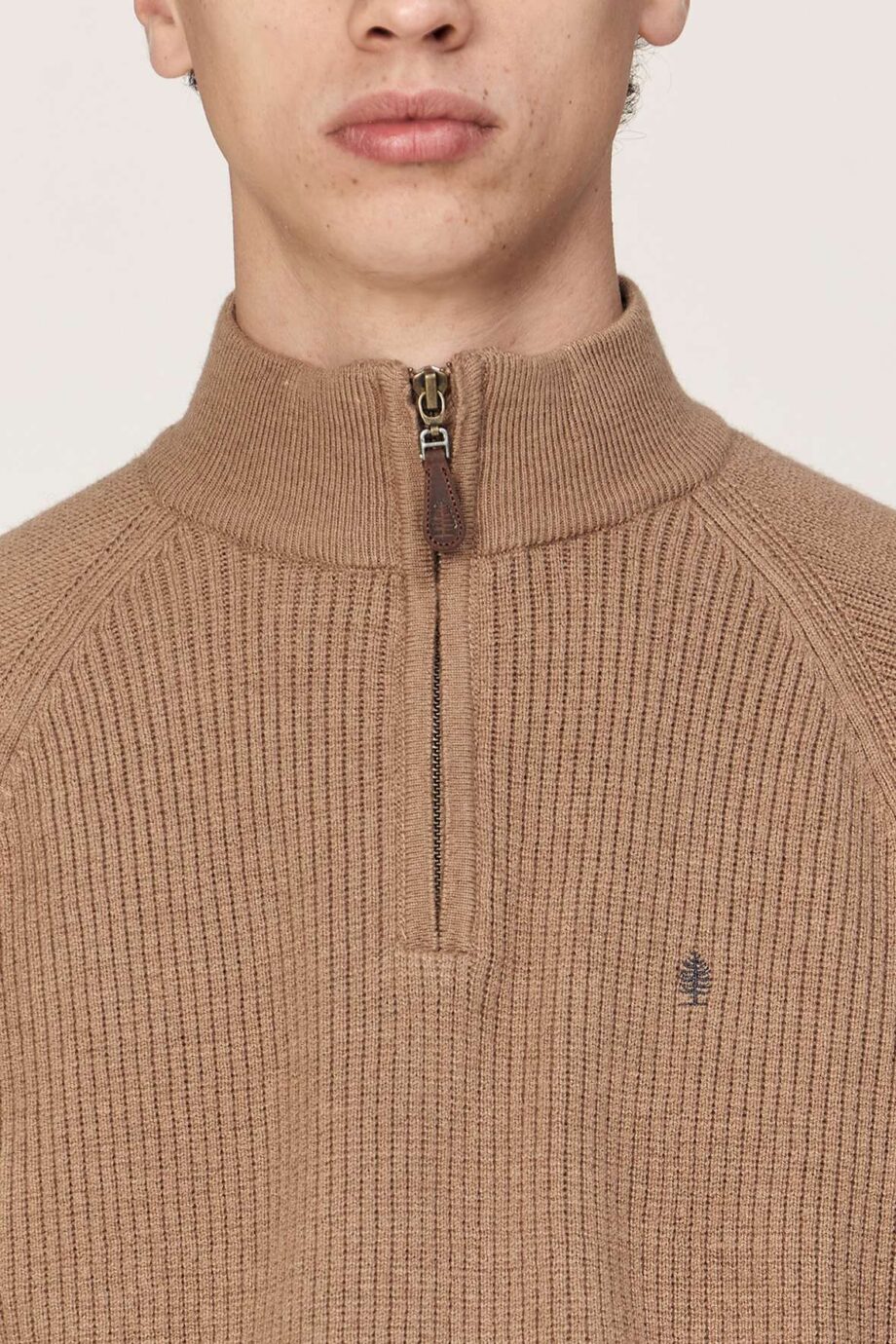 Sweater medio cierre punto ingles