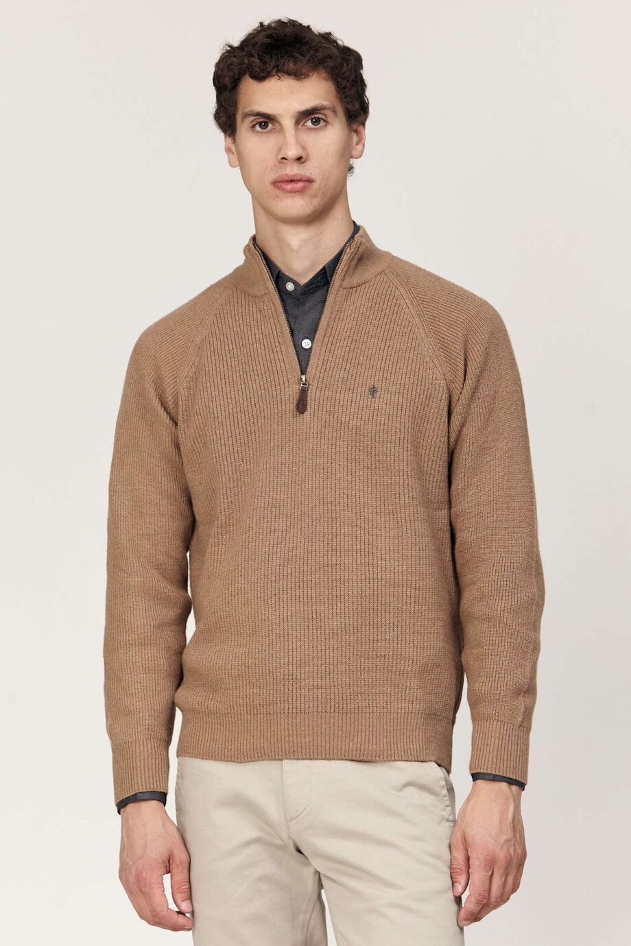 Sweater medio cierre punto ingles