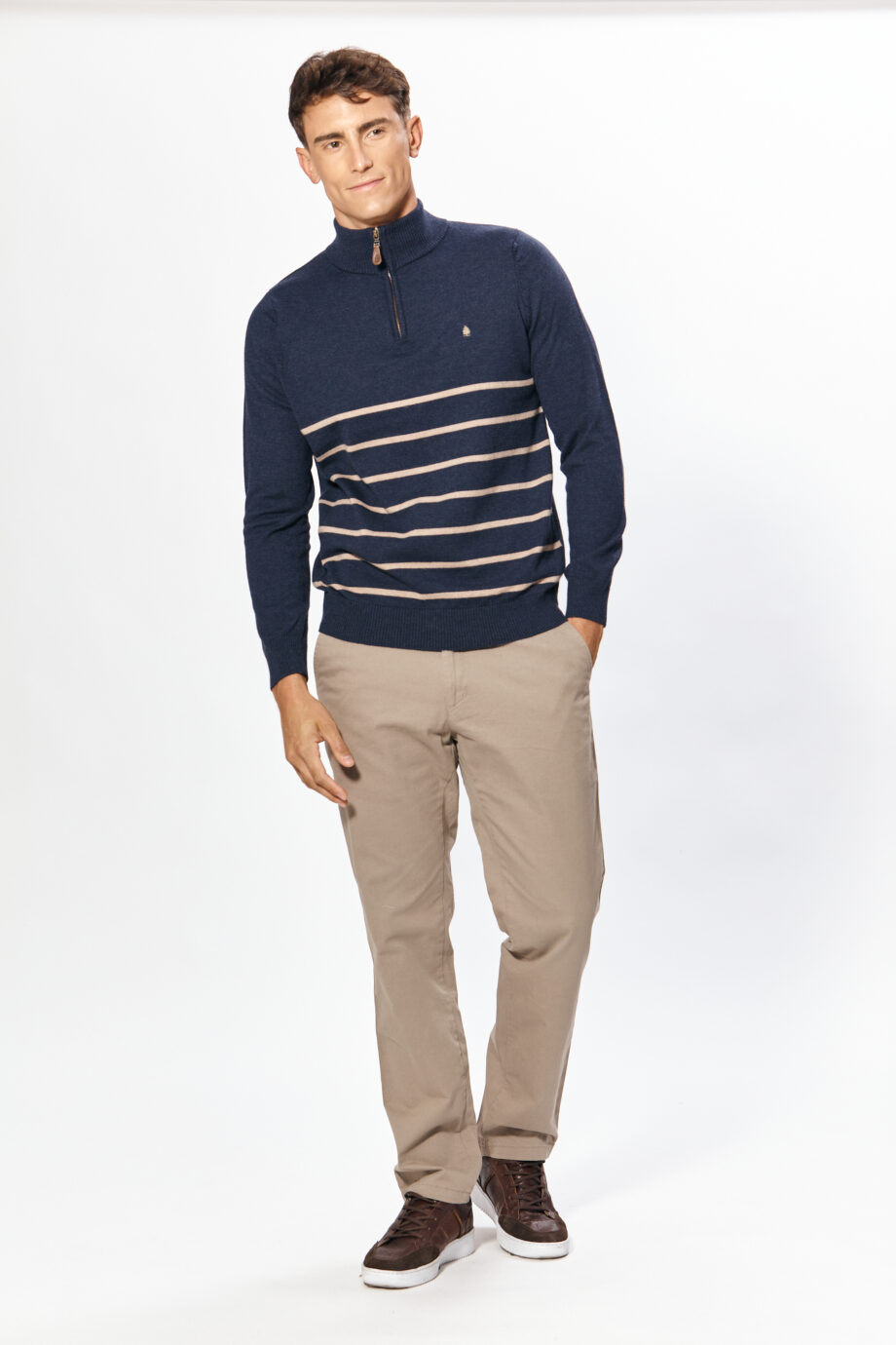 Sweater medio cierre rayado