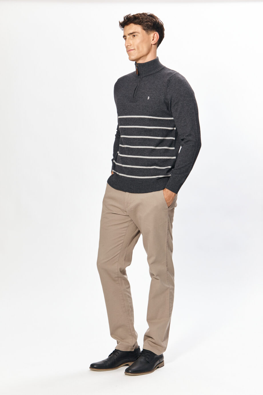 Sweater medio cierre rayado