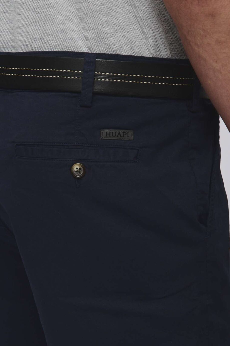 Bermuda chino de gabardina teñida