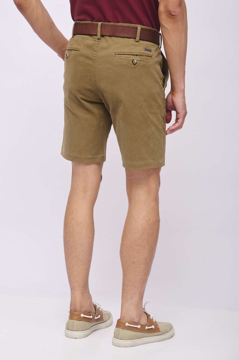 Bermuda chino de gabardina teñida