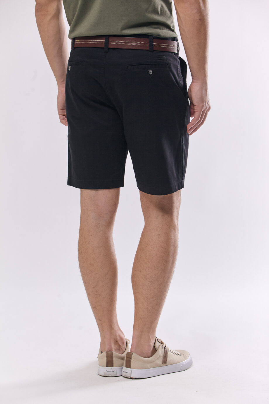 Bermuda recta de gabardina