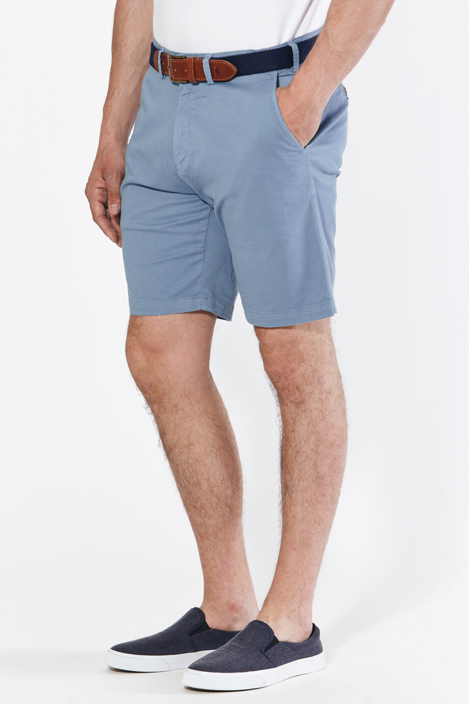 Bermuda recta de gabardina teñida