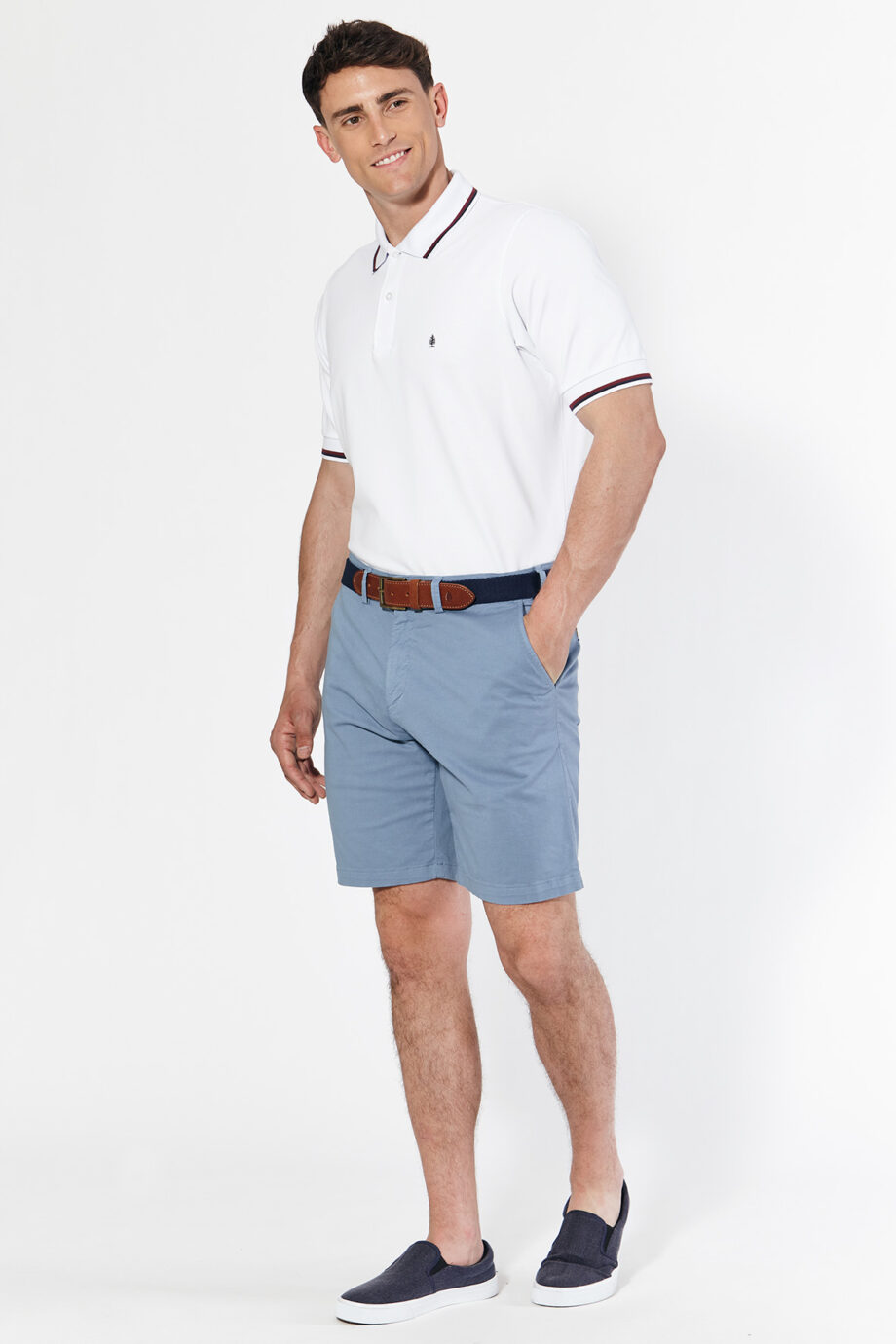 Bermuda recta de gabardina teñida