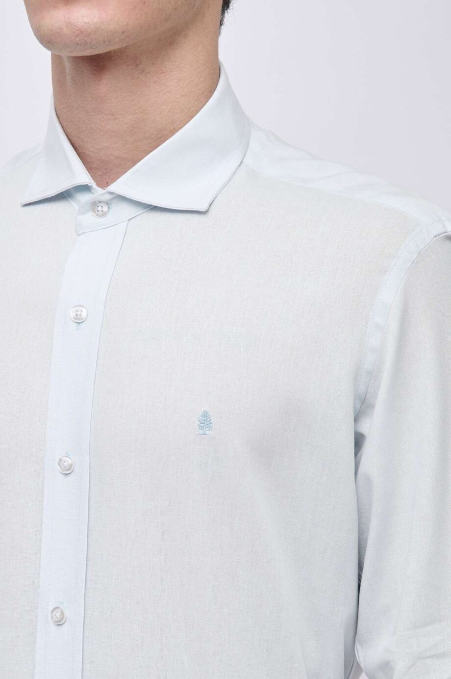 Camisa slim fit de lino