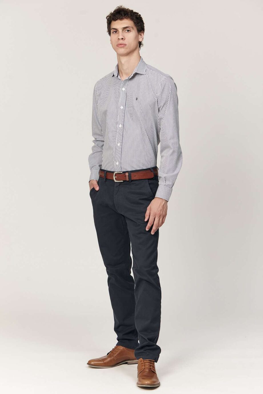 Camisa slim fit a rayas
