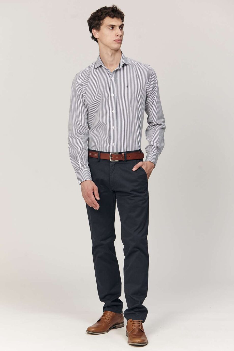 Camisa slim fit a rayas