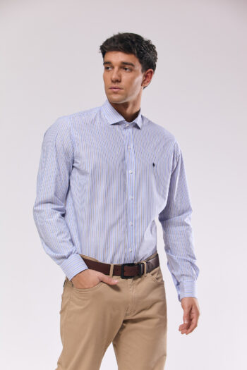 Camisa slim fit a rayas