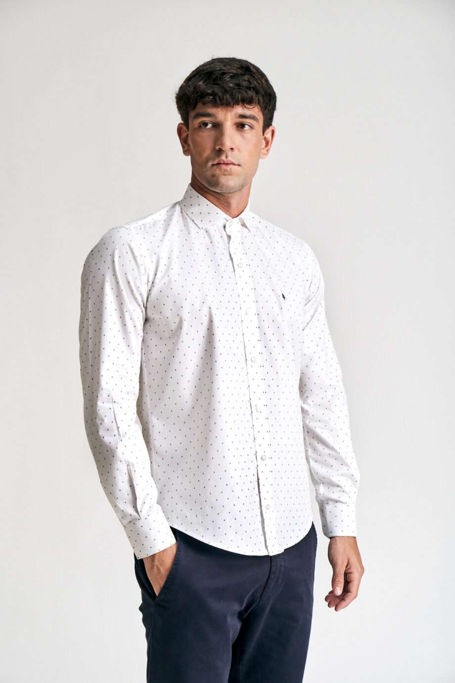 Camisa slim fit fantasía