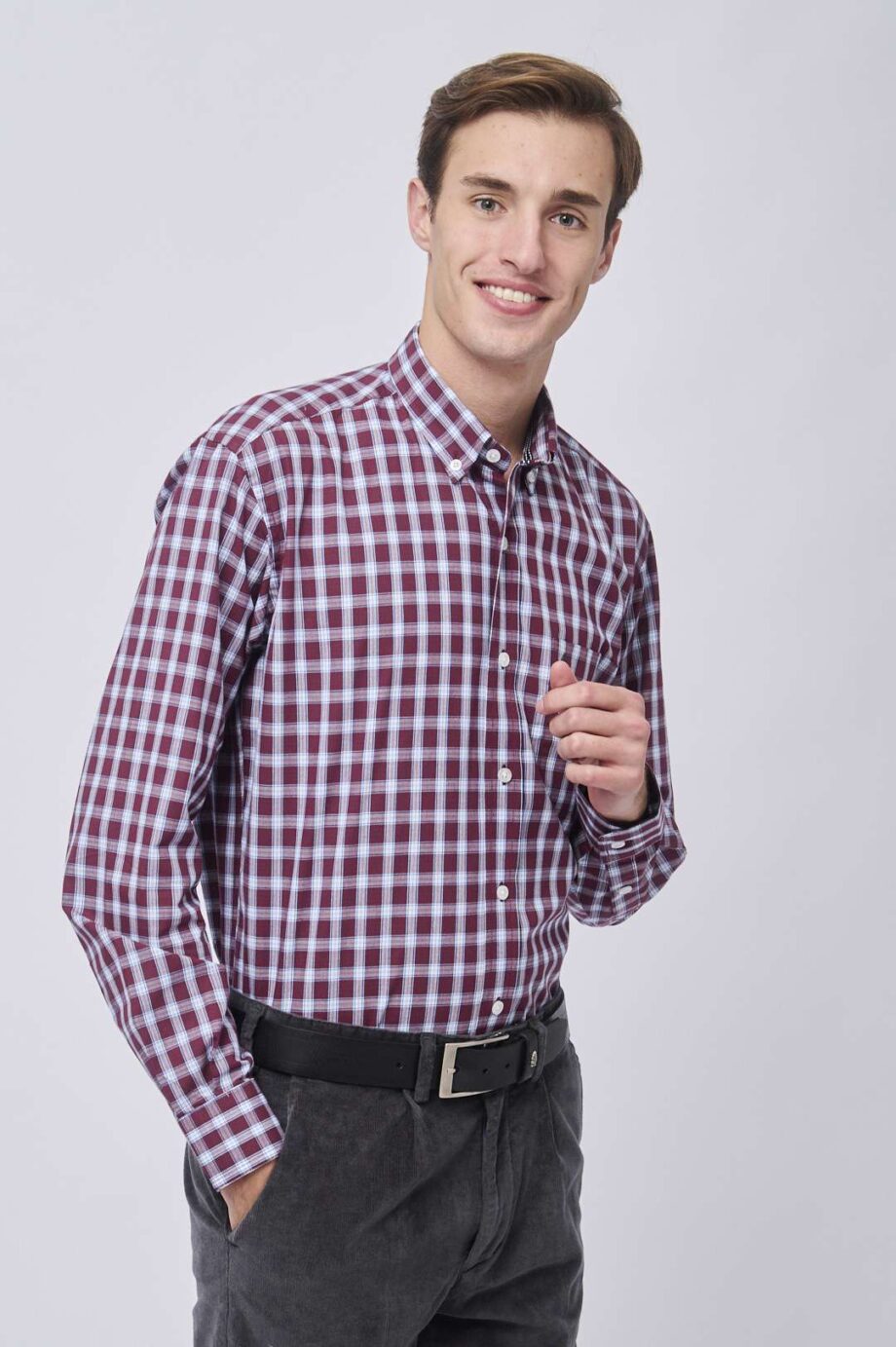 Camisa regular fit a cuadros de algodón