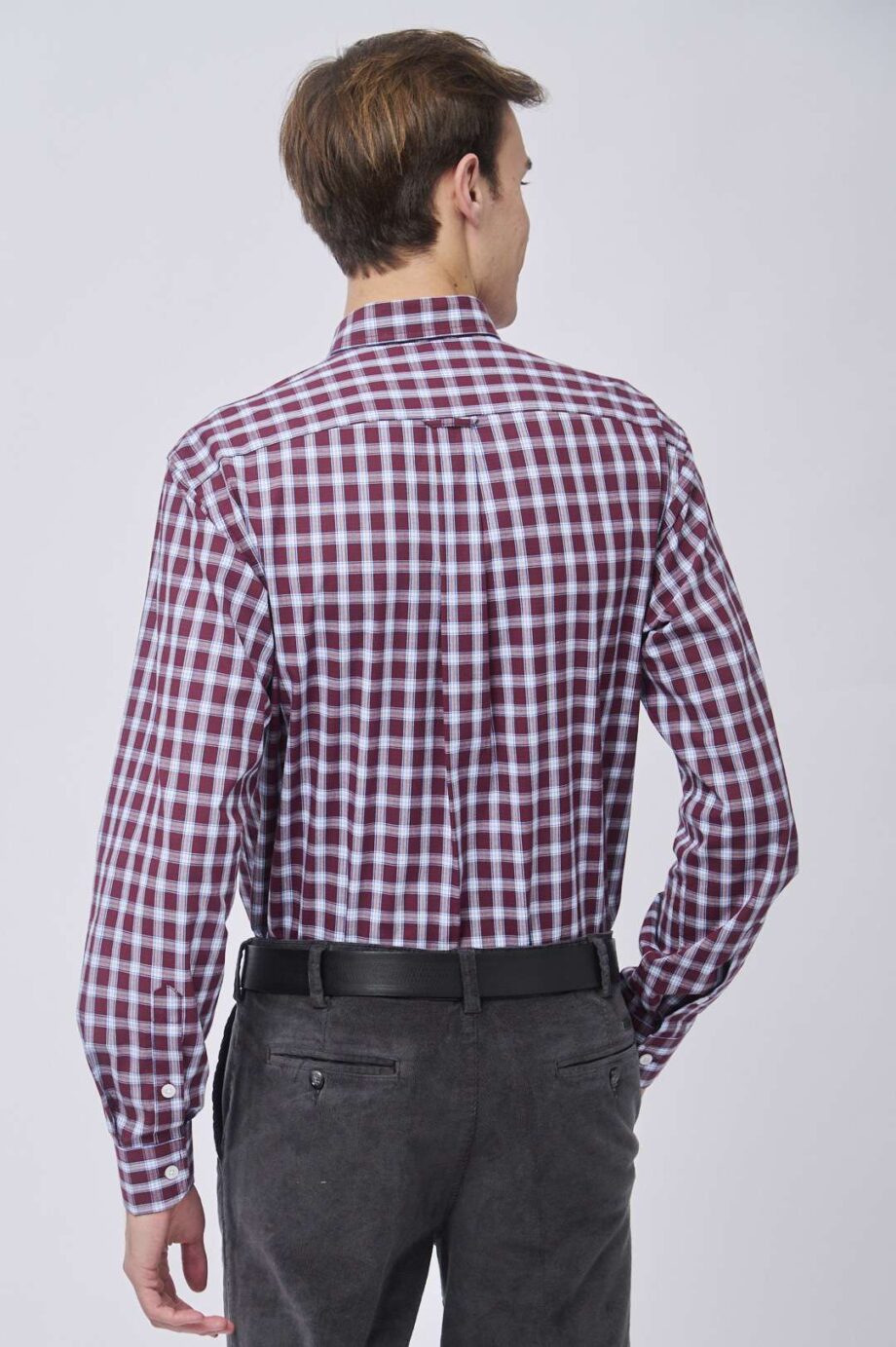 Camisa regular fit a cuadros de algodón