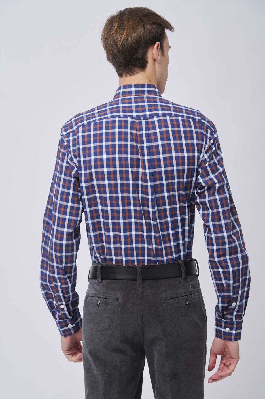 Camisa regular fit a cuadros de algodón