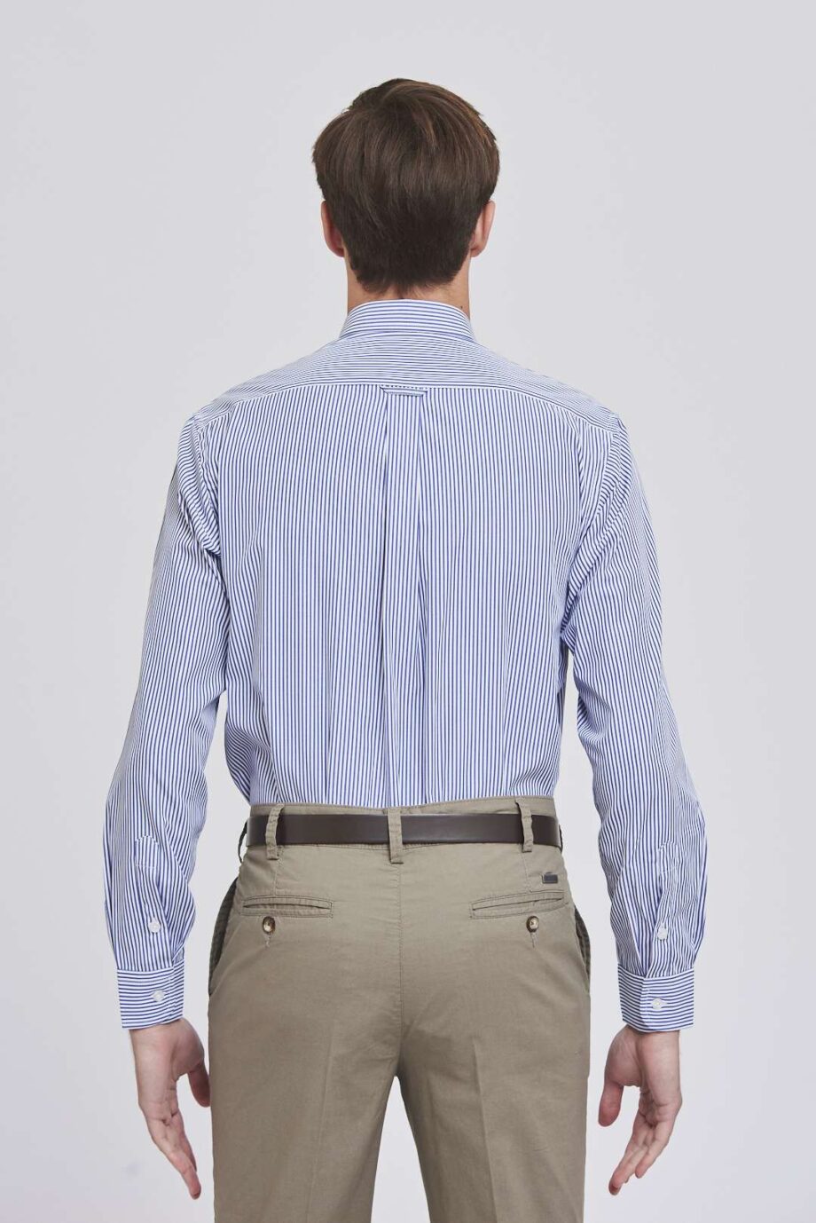 Camisa regular fit a rayas