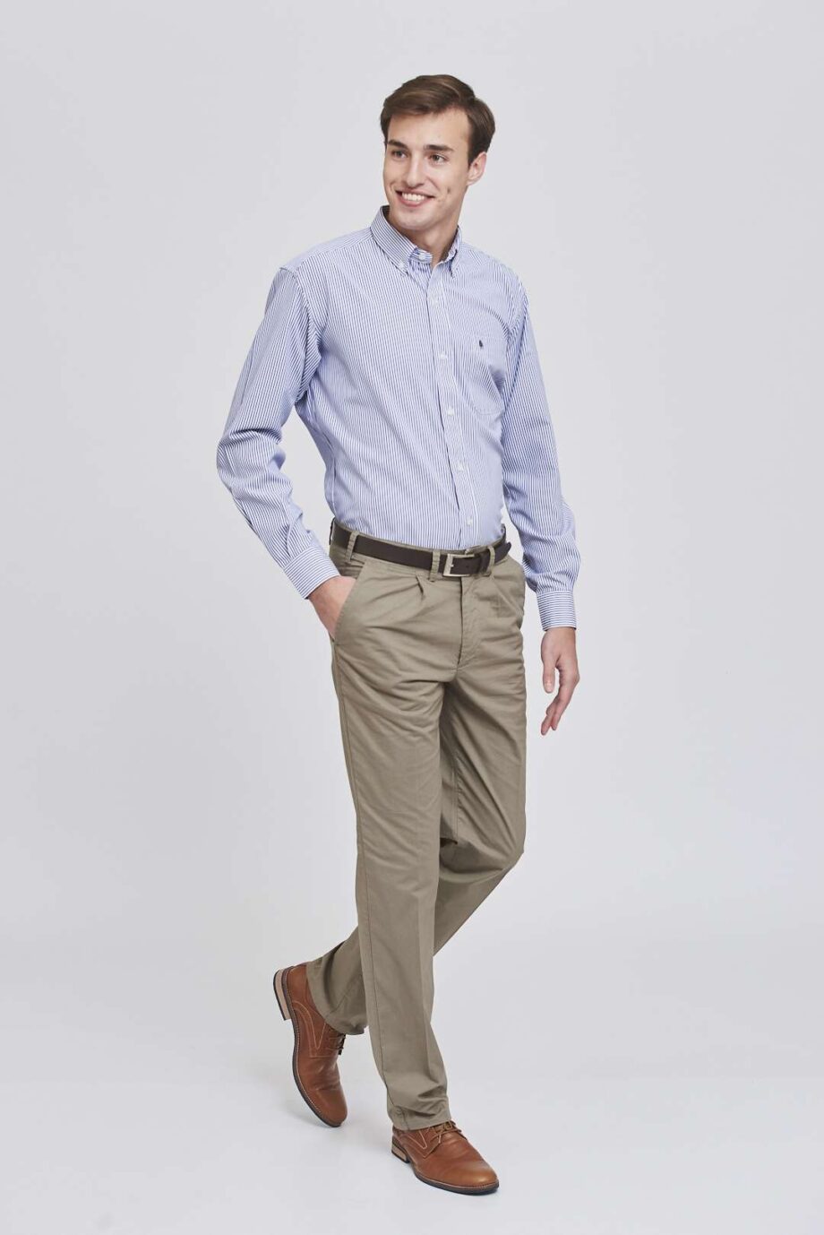 Camisa regular fit a rayas