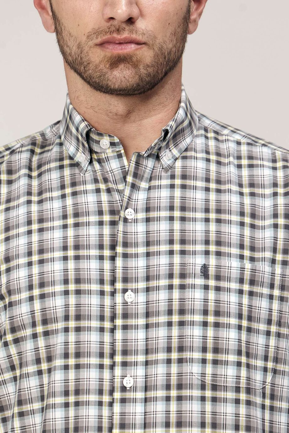 Camisa regular fit a cuadros