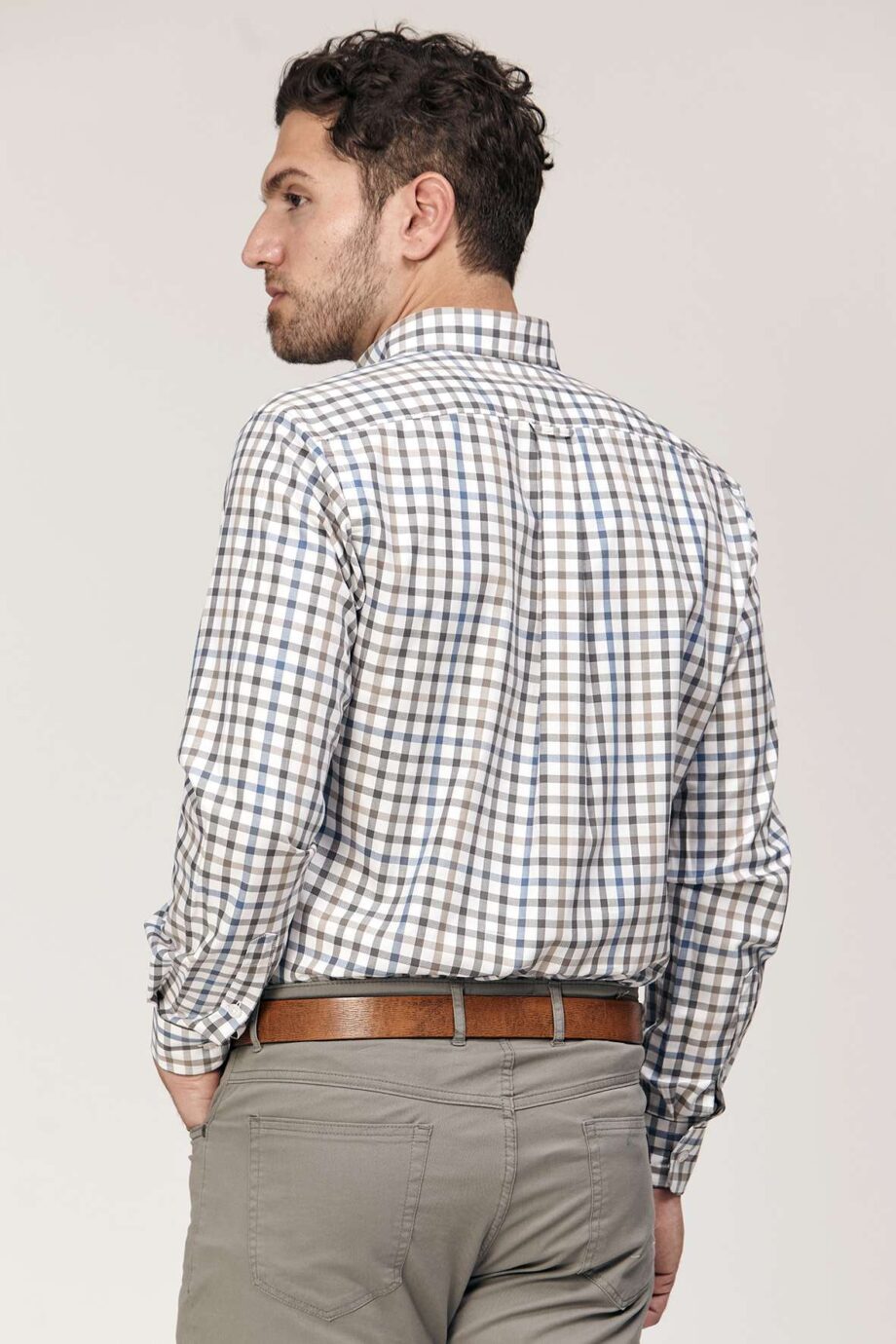 Camisa regular fit a cuadros