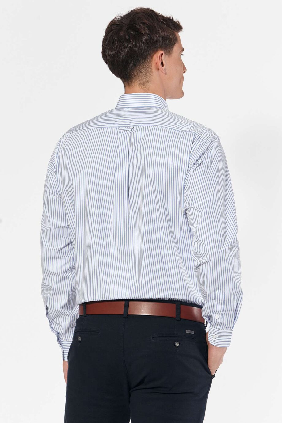 Camisa regular fit a rayas