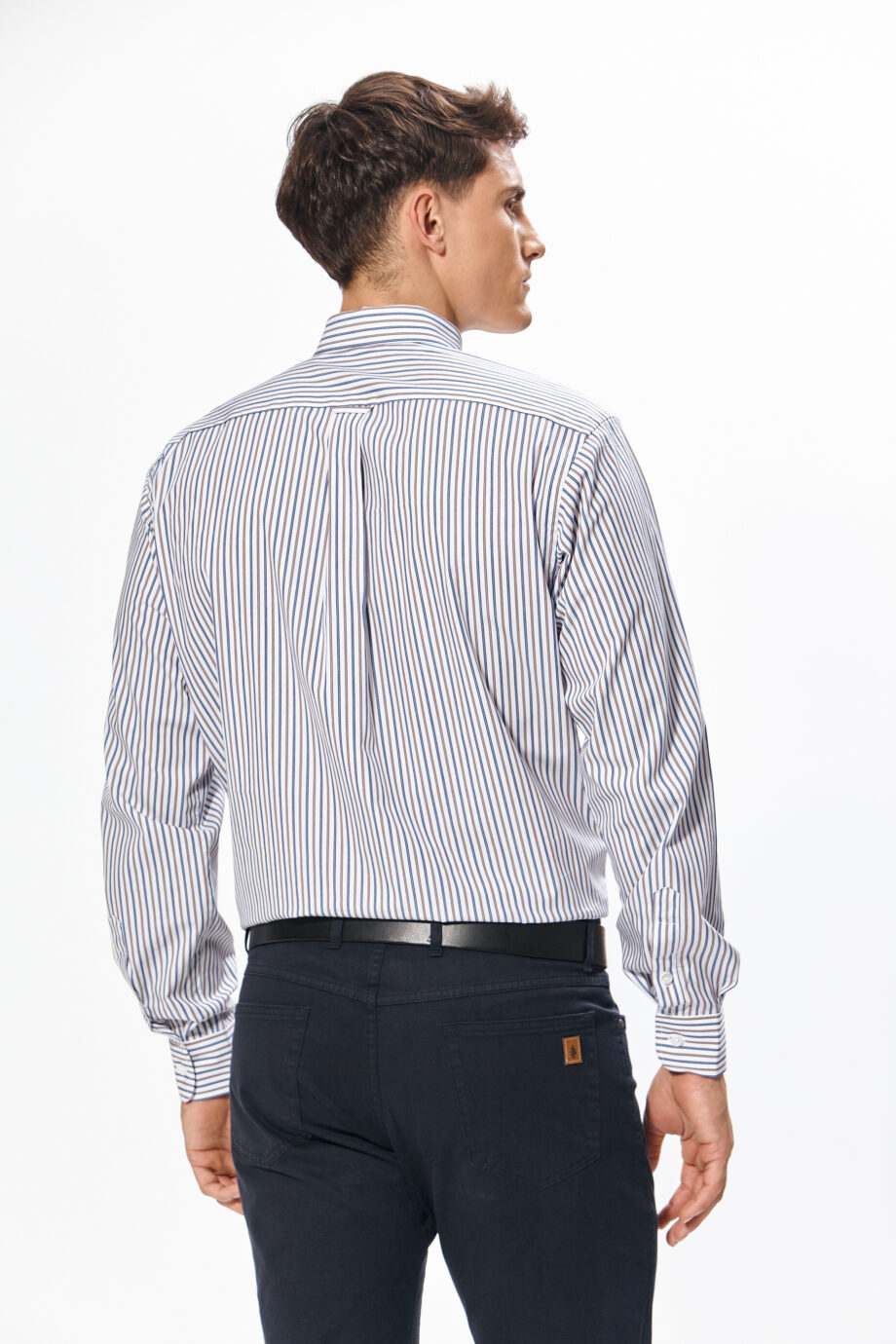 Camisa regular fit a rayas