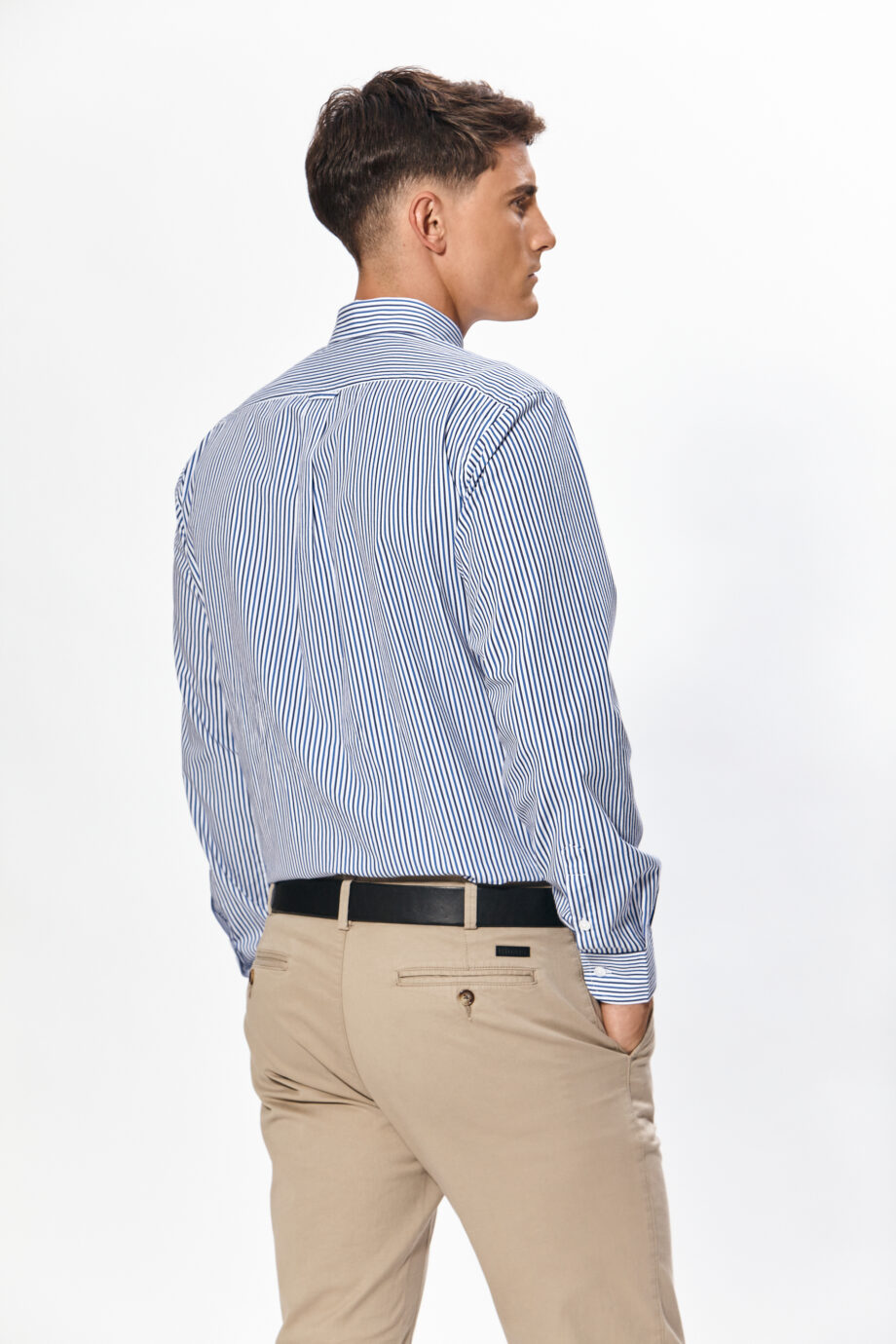 Camisa regular fit a rayas