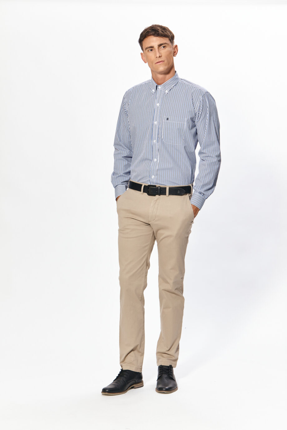 Camisa regular fit a rayas