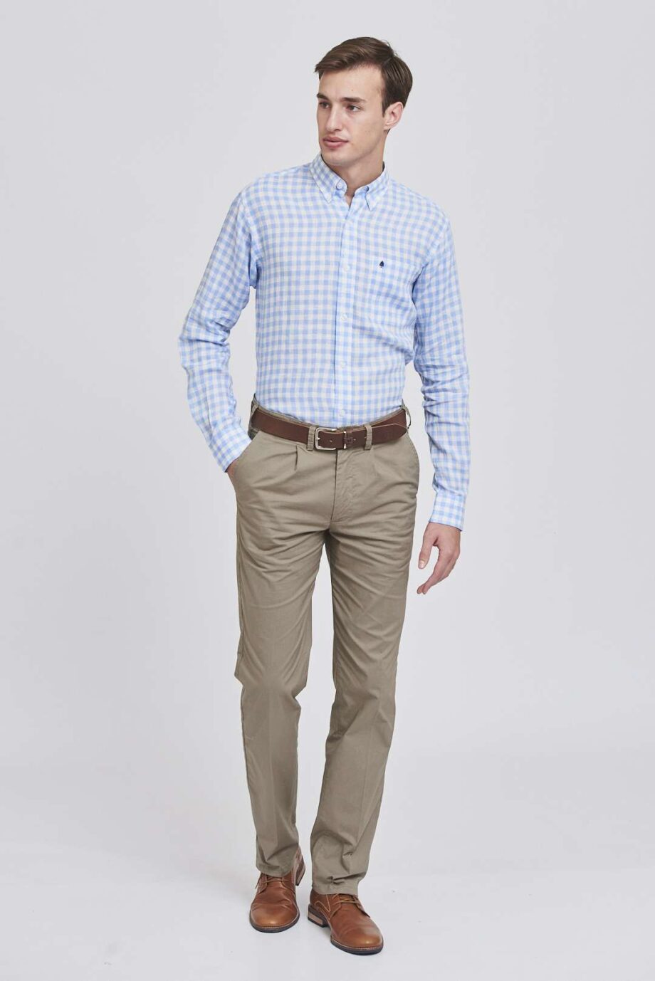 Camisa regular fit a cuadros de lino